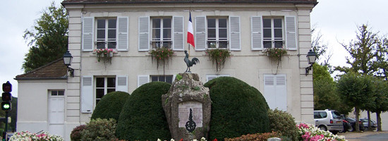 Hôtel de ville de Clairefontaine-en-Yvelines Hôtel de ville de Clairefontaine-en-Yvelines