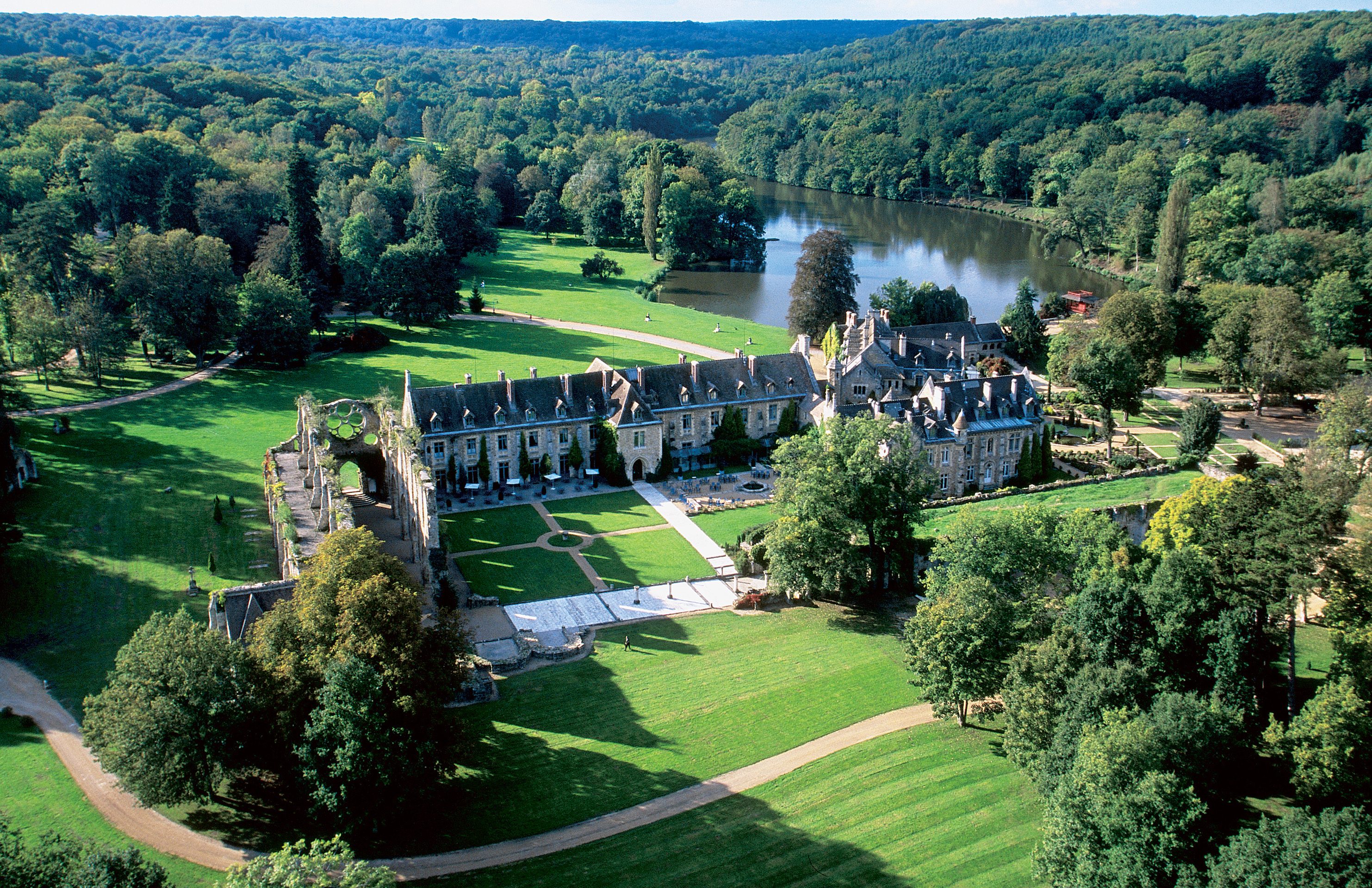Abbaye des Vaux de Cernay Conseil départemental des YvelinesConseil départemental des Yvelines Abbaye des Vaux de Cernay Conseil départemental des YvelinesConseil départemental des Yvelines