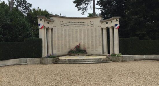 Monuments aux morts