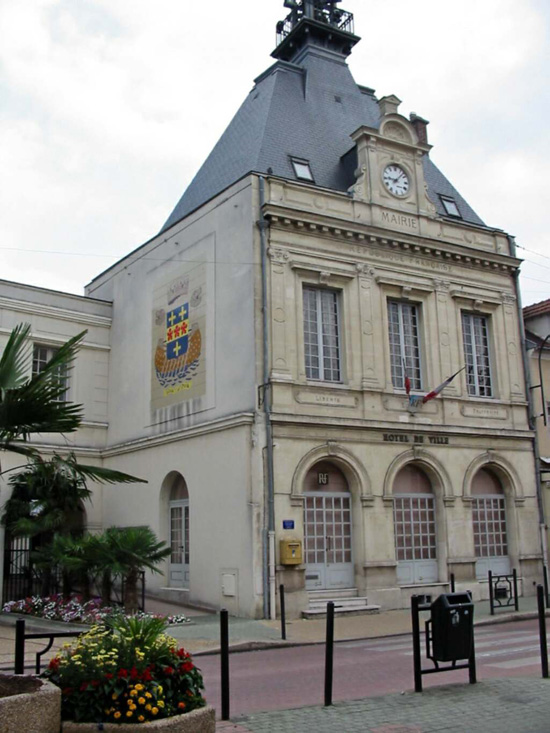Hôtel de ville de BonnièressurSeine Conseil départemental des Yvelines