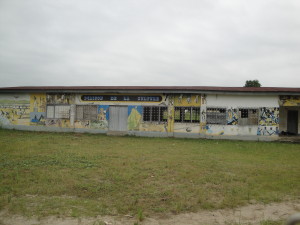 L'actuelle Maison de la culture d'Owando n'abrite plus aucune activité culturelle. Le site sera réaménagé en pôle d'activités pour la jeunesse.