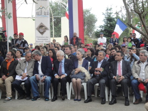 Pierre Bédier en compagnie de Nouhad Naufal et des autres personnalités lors de l'inauguration